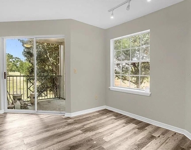 7210 Westpointe Boulevard - Photo Thumbnail 7