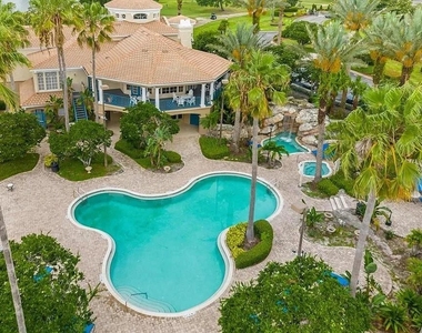 7210 Westpointe Boulevard - Photo Thumbnail 22