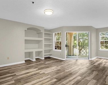 7210 Westpointe Boulevard - Photo Thumbnail 5