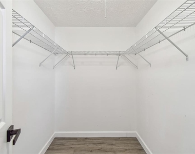 2258 George Wythe Road - Photo Thumbnail 14
