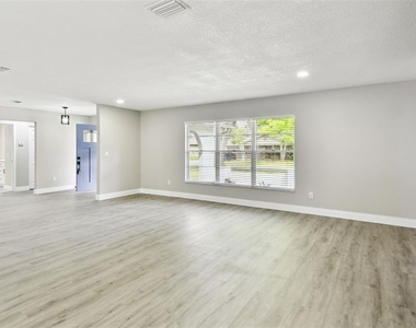 22 Felter Lane - Photo Thumbnail 9