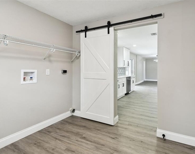 22 Felter Lane - Photo Thumbnail 43