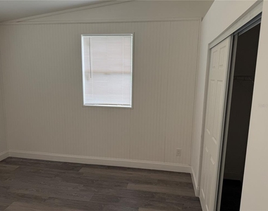 11054 Se 56th Avenue - Photo Thumbnail 10