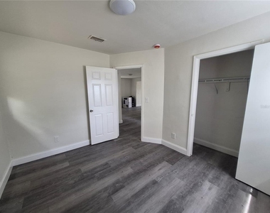 11054 Se 56th Avenue - Photo Thumbnail 18