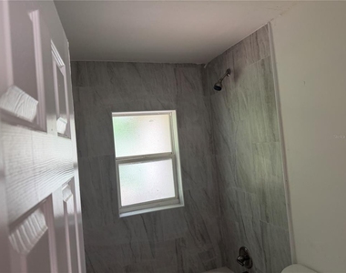 11054 Se 56th Avenue - Photo Thumbnail 12