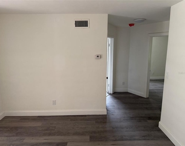 11054 Se 56th Avenue - Photo Thumbnail 17