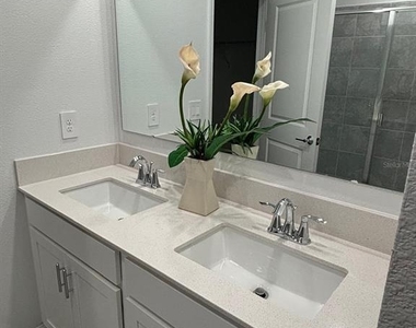 3101 Armstrong Avenue - Photo Thumbnail 2