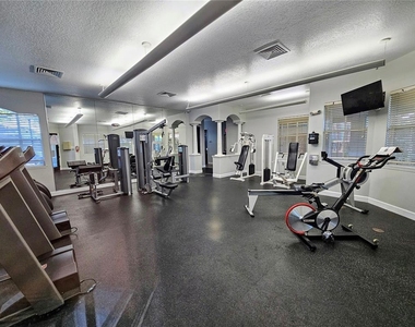6548 Swissco Drive - Photo Thumbnail 31