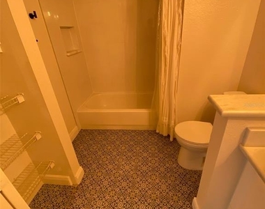 823 Camargo Way - Photo Thumbnail 10