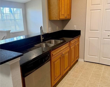826 Grand Regency Point - Photo Thumbnail 6