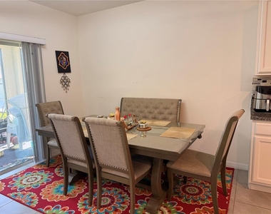 2250 Hidden Palm Drive - Photo Thumbnail 16