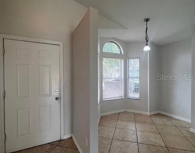 9618 Rivers Bend Court - Photo Thumbnail 4