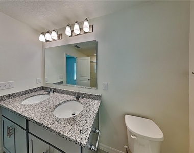 1052 Papaya Circle - Photo Thumbnail 8