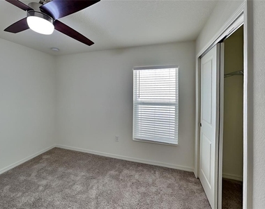 1052 Papaya Circle - Photo Thumbnail 11