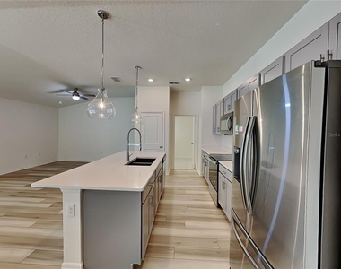 1052 Papaya Circle - Photo Thumbnail 5