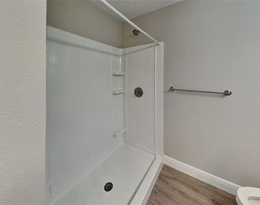 7961 N Primrose Drive - Photo Thumbnail 6