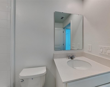 301 Piave Street - Photo Thumbnail 11
