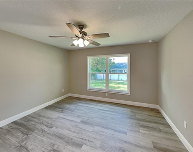 2082 W Swanson Drive - Photo Thumbnail 8