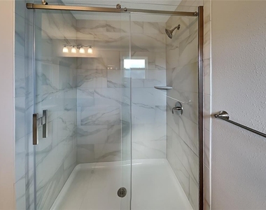 2082 W Swanson Drive - Photo Thumbnail 11