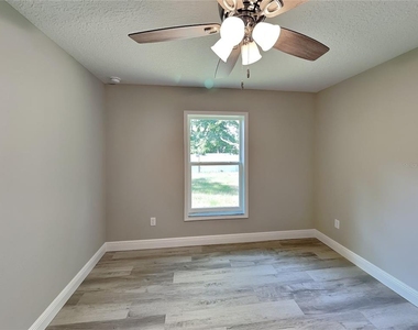 2082 W Swanson Drive - Photo Thumbnail 15