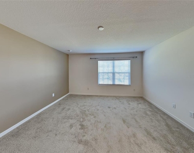 1615 Cloudy Court - Photo Thumbnail 5