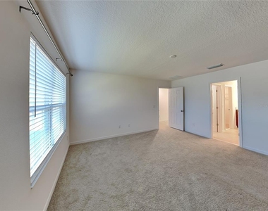 1615 Cloudy Court - Photo Thumbnail 4