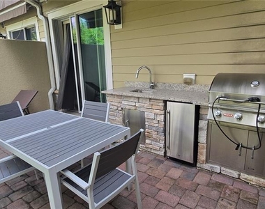 2608 Sunrise Shores Drive - Photo Thumbnail 4