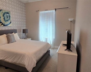 2608 Sunrise Shores Drive - Photo Thumbnail 22