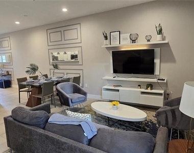 2608 Sunrise Shores Drive - Photo Thumbnail 26