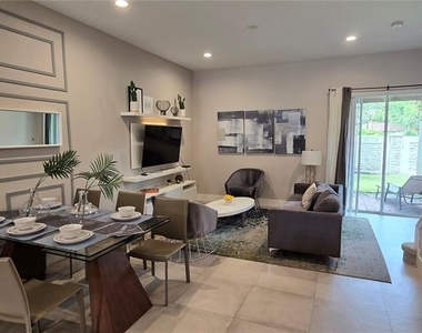 2608 Sunrise Shores Drive - Photo Thumbnail 25