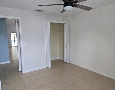 334 Reserve Drive - Photo Thumbnail 8