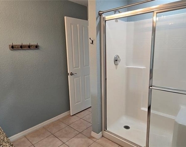 334 Reserve Drive - Photo Thumbnail 17