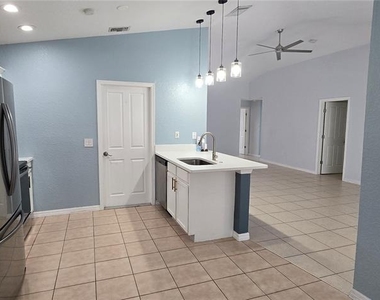 334 Reserve Drive - Photo Thumbnail 49