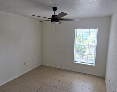 334 Reserve Drive - Photo Thumbnail 6