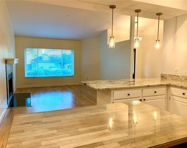 1177 Baltic Lane - Photo Thumbnail 15