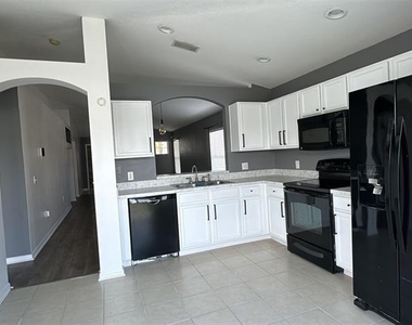 12602 Evington Point Drive - Photo Thumbnail 5