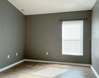 12602 Evington Point Drive - Photo Thumbnail 13