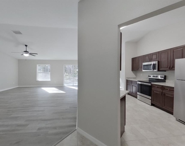 820 Marion Oaks Manor - Photo Thumbnail 1