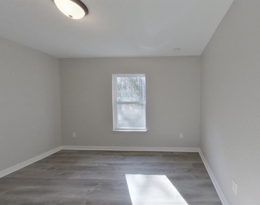 820 Marion Oaks Manor - Photo Thumbnail 16