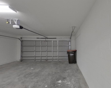 820 Marion Oaks Manor - Photo Thumbnail 18