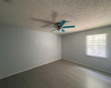 477 Garden Drive - Photo Thumbnail 9