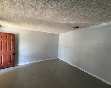 477 Garden Drive - Photo Thumbnail 2