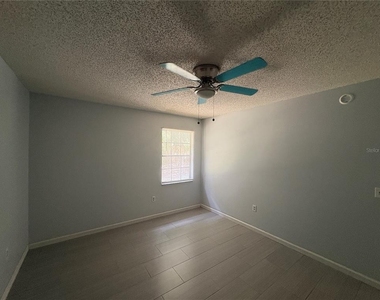 477 Garden Drive - Photo Thumbnail 11