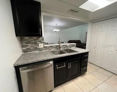 7200 Sw 8th Avenue - Photo Thumbnail 5