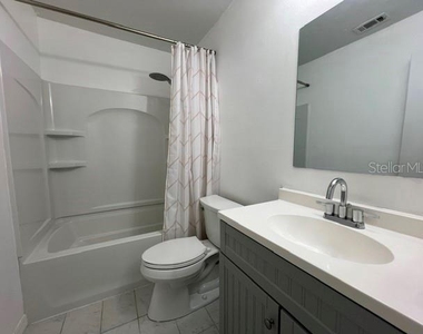 7200 Sw 8th Avenue - Photo Thumbnail 11