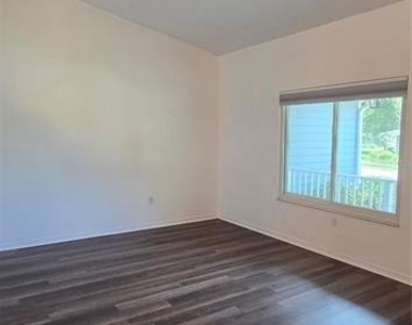 1419 Nw 89th Terrace - Photo Thumbnail 2
