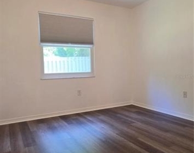 1419 Nw 89th Terrace - Photo Thumbnail 14