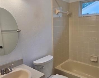 1419 Nw 89th Terrace - Photo Thumbnail 12