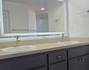 1419 Nw 89th Terrace - Photo Thumbnail 18
