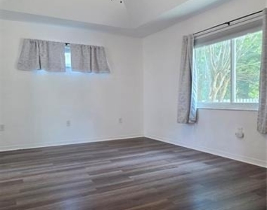 1419 Nw 89th Terrace - Photo Thumbnail 16